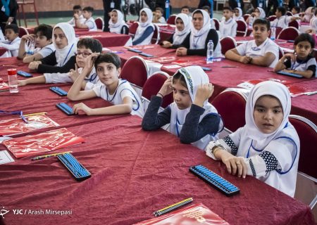 اعزام دانش آموزان دارابی به مسابقات کشوری چرتکه و رباتیک